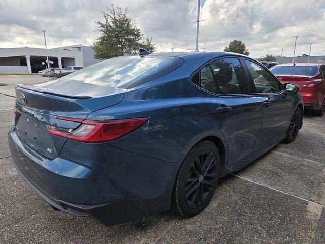 Used 2025 Ocean Gem Toyota SE image 5