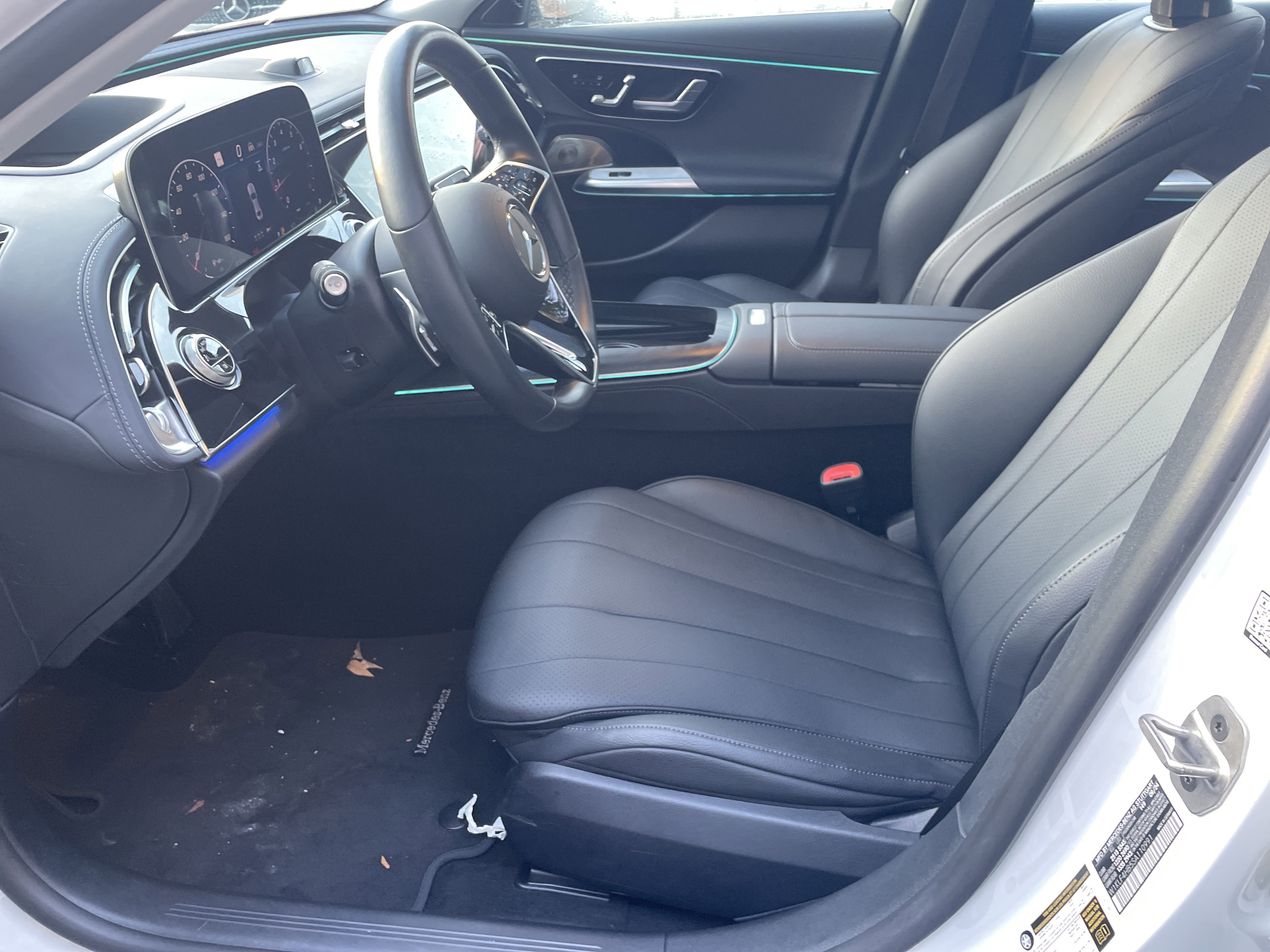 Certified Used 2025 Polar White Mercedes-Benz E 350 4MATIC® Sedan image 21