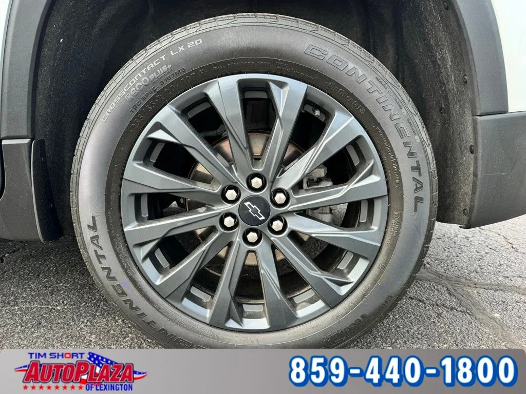 Used 2023 White Chevrolet RS image 21
