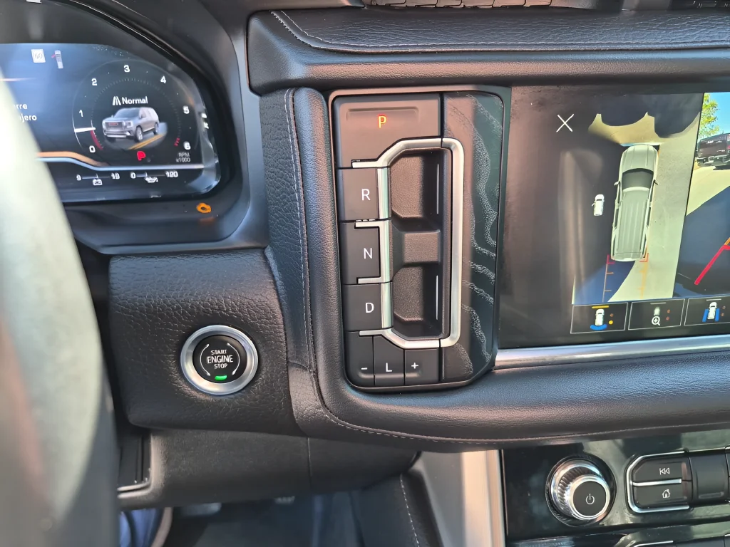Used 2022 Black GMC Denali image 26