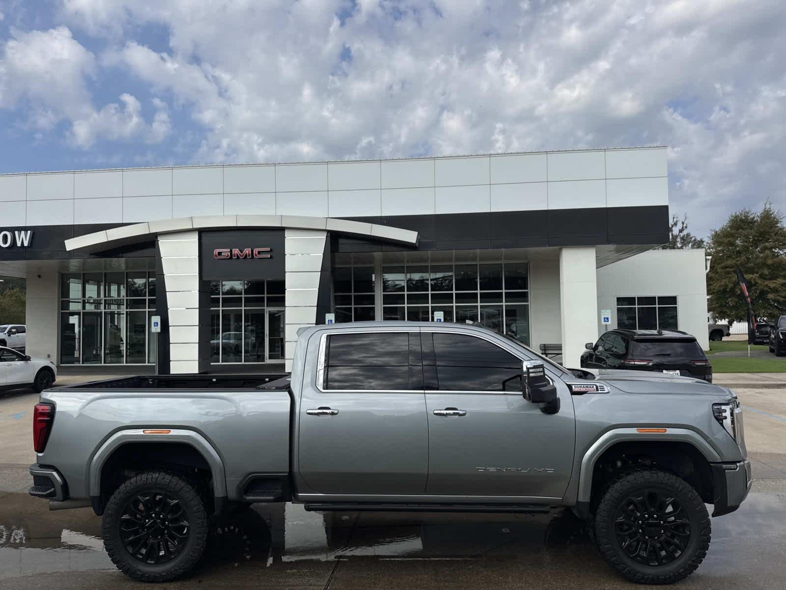 2024 GMC Sierra 2500 HD Denali