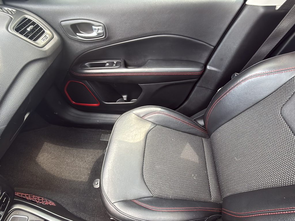Used 2020 Black Jeep Trailhawk image 25