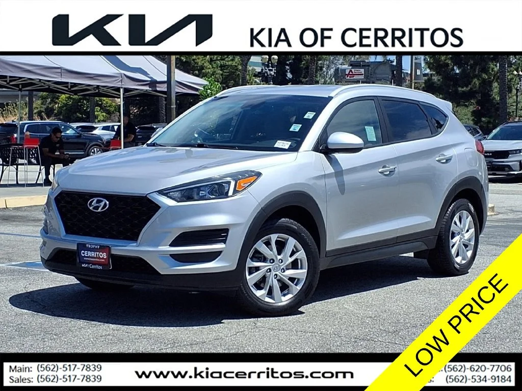 Used 2020 Silver Hyundai Value image 1