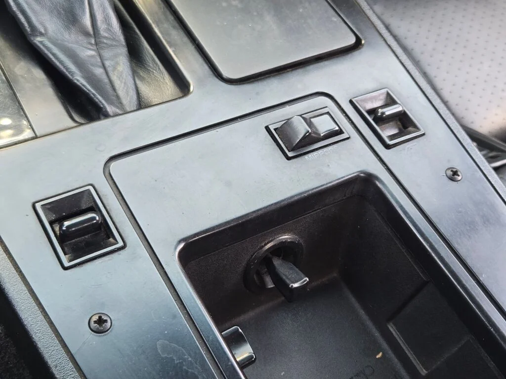 Used 1986 Black Chevrolet Base image 16