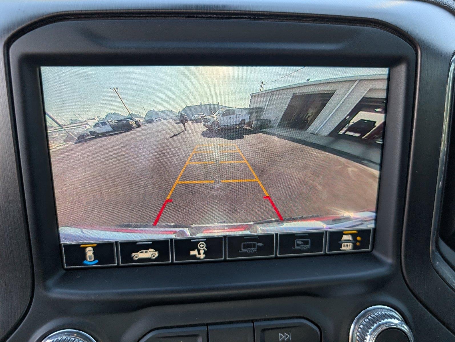 Used 2022 ONYX BLACK GMC AT4 image 20