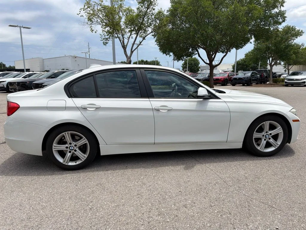 Used 2014 White BMW 328i image 6