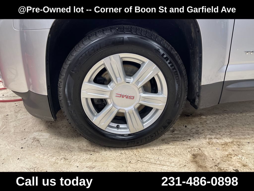 Used 2014 Quicksilver Metallic GMC SLT image 12