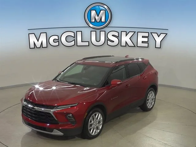 Used 2025 Red Chevrolet LT image 18