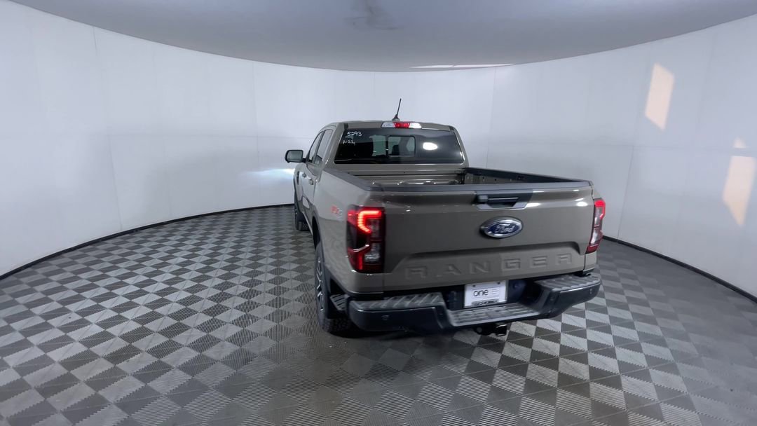 New 2025 Marsh Gray Ford Lariat image 7