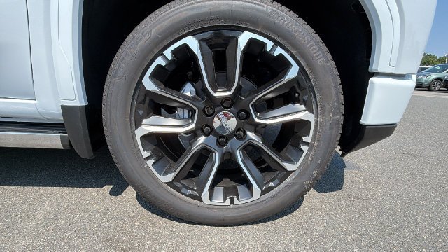 2026 GMC Sierra 1500 Denali - Photo 9