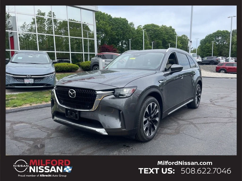 2024 Mazda CX-90 PHEV Premium Package's photo
