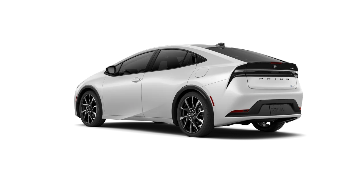 New 2027 Wind Chill Pearl Toyota XSE Premium image 38