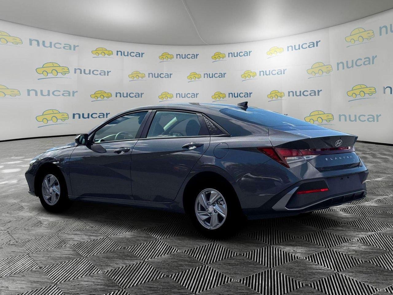 2026 Hyundai Elantra — photo 4