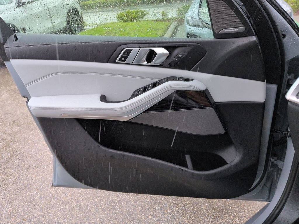New 2026 Gray Metallic BMW sDrive40i image 30