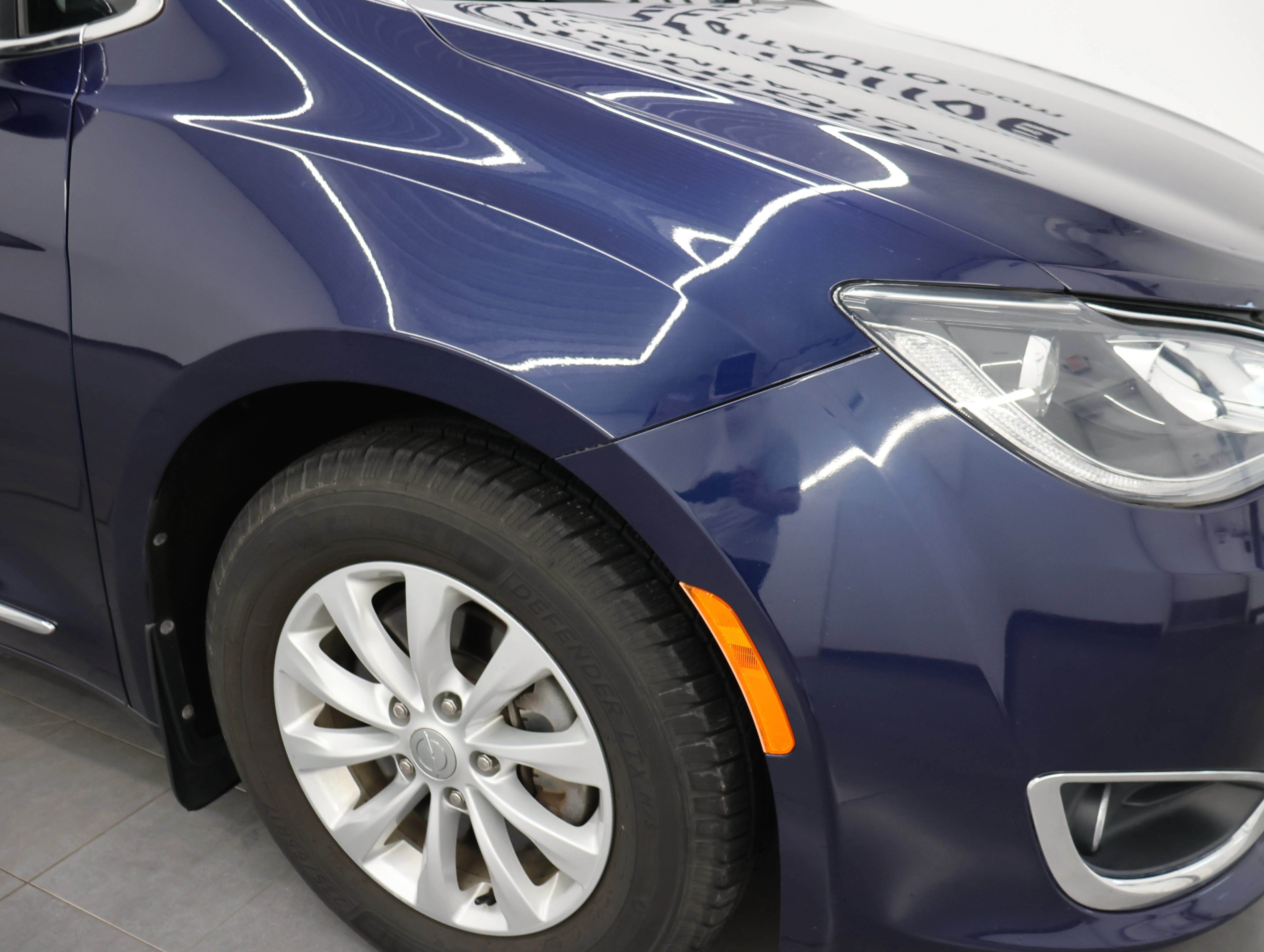 Used 2017 Jazz Blue Pearlcoat Chrysler Touring L image 24
