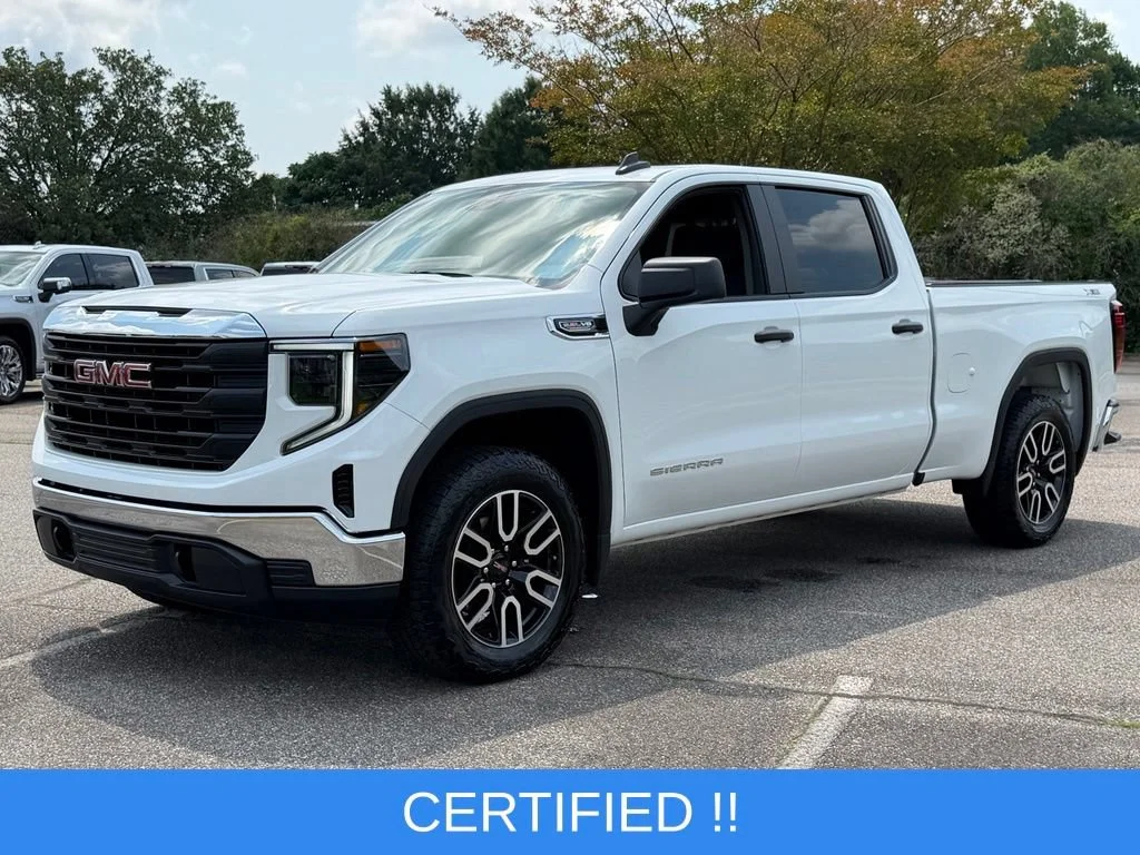 Used 2026 Summit White GMC Pro image 5