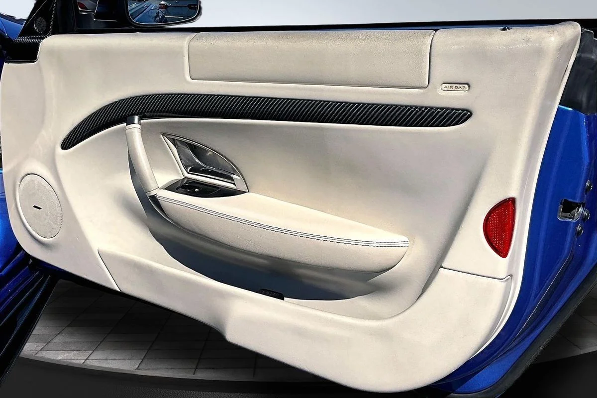 Used 2014 Blue Maserati Sport image 28