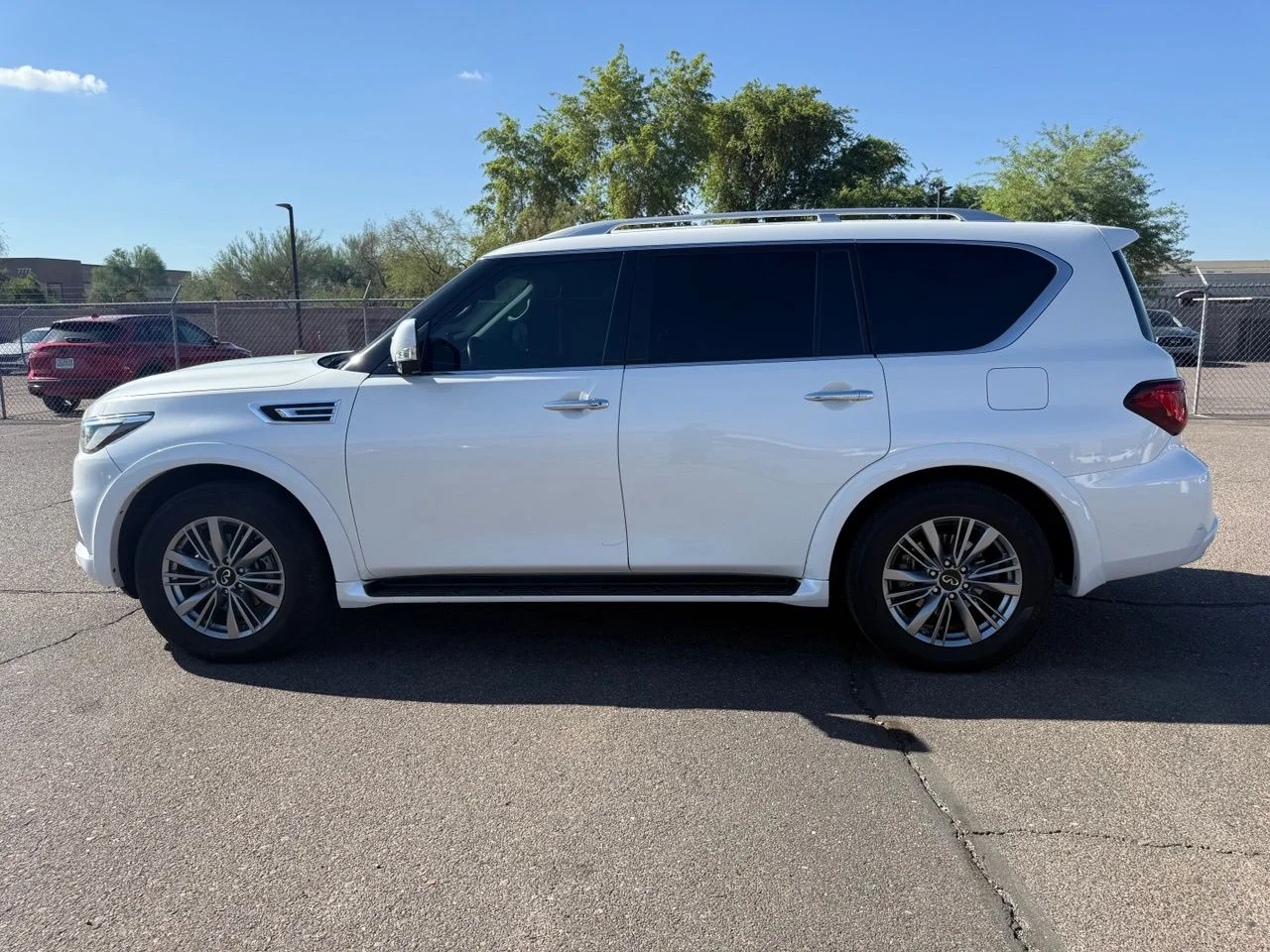 Used 2022 Moonstone White INFINITI Luxe image 6