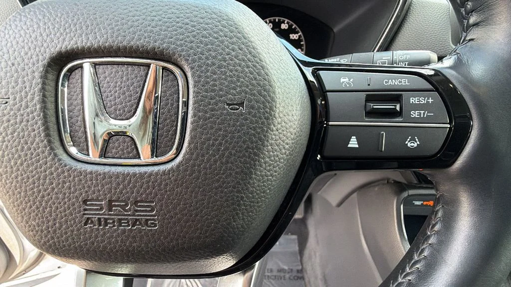 Used 2023 Silver Metallic Honda EX-L image 20