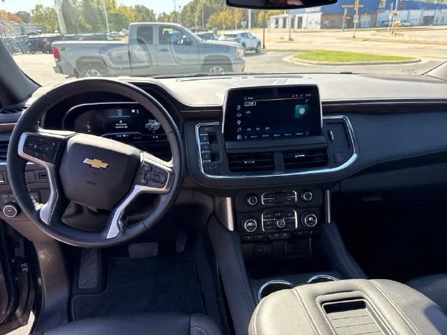 Used 2023 BLACK Chevrolet LT image 15