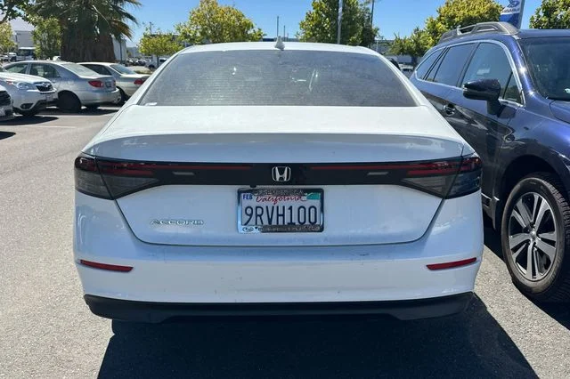 Used 2025  Honda LX image 6