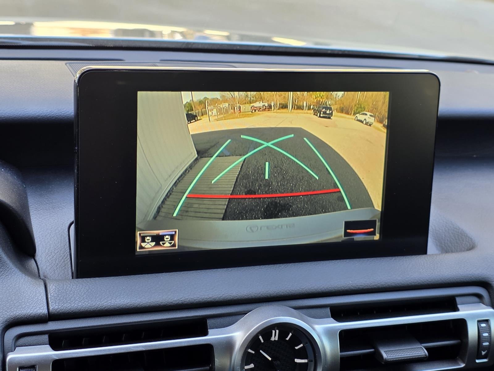 2024 Lexus RC 300 - Photo 11