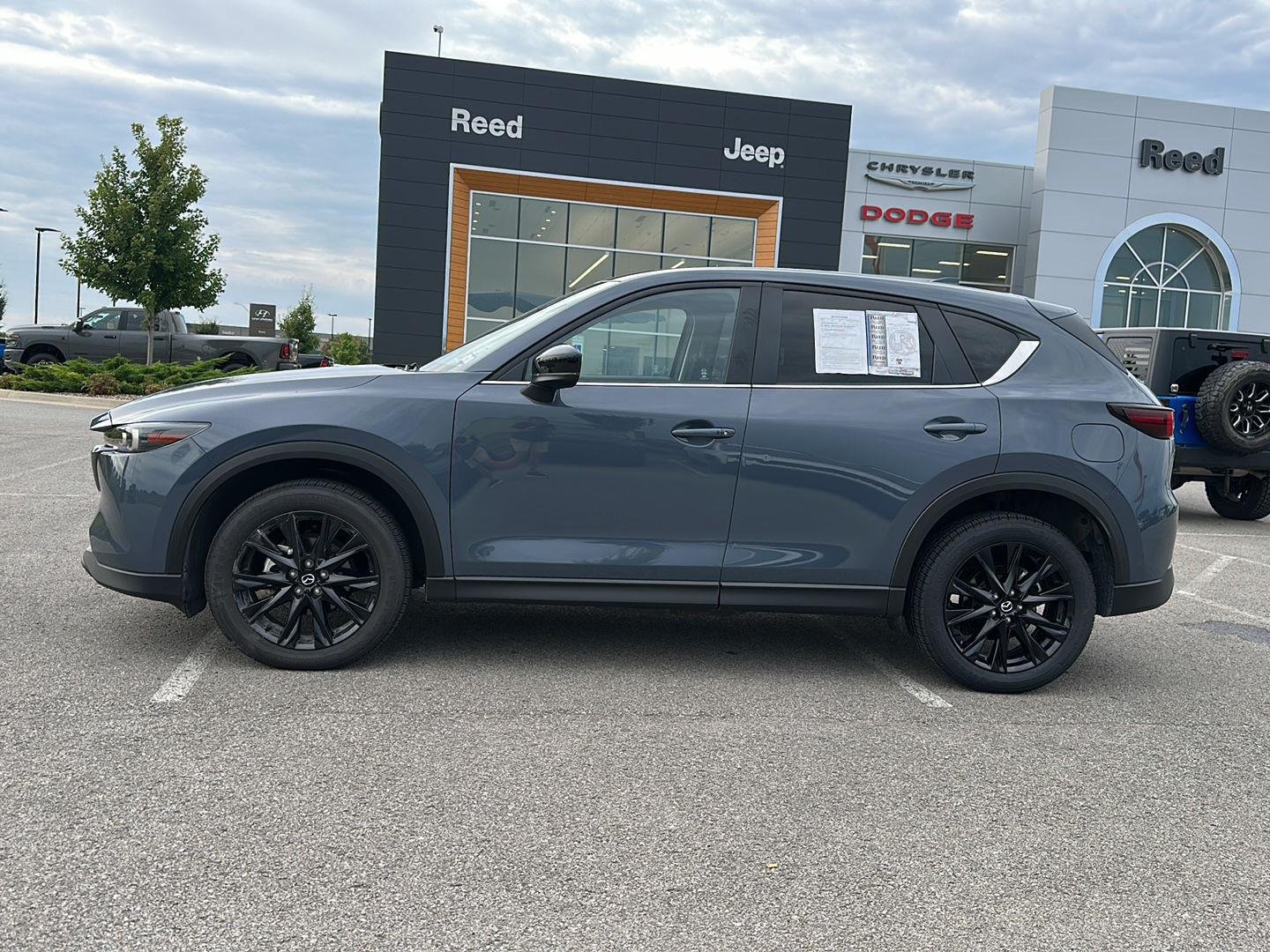 Used 2025 Mazda CX-5 S Carbon Edition with VIN JM3KFBCM4S0674552 for sale in Kansas City