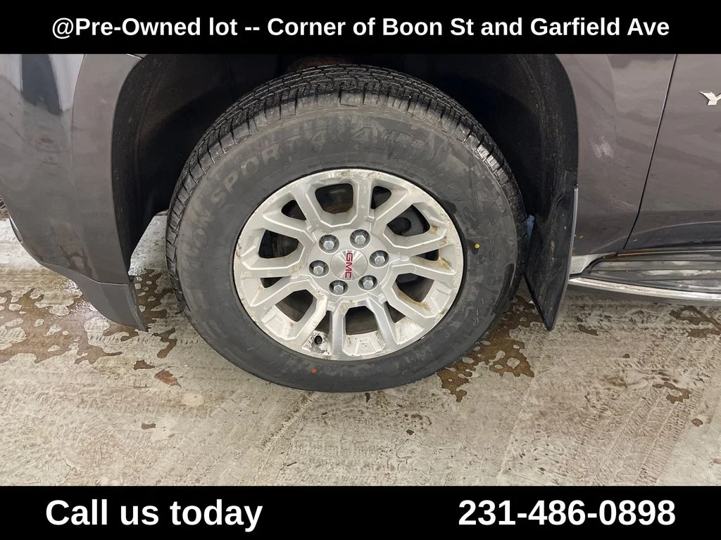 Used 2015 Silver GMC SLT image 11