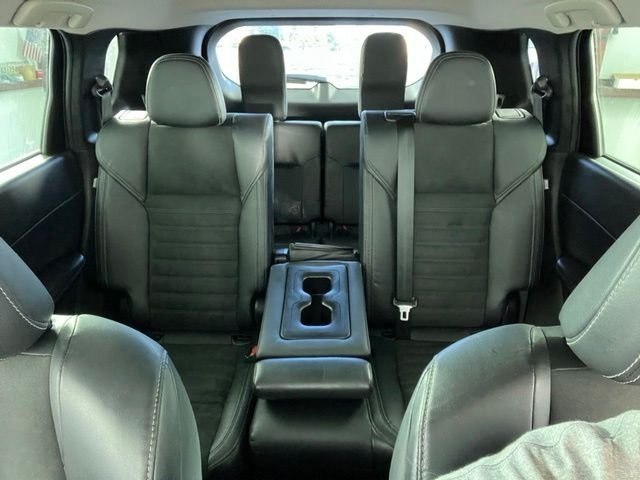 Used 2022 Black Mitsubishi SE image 27