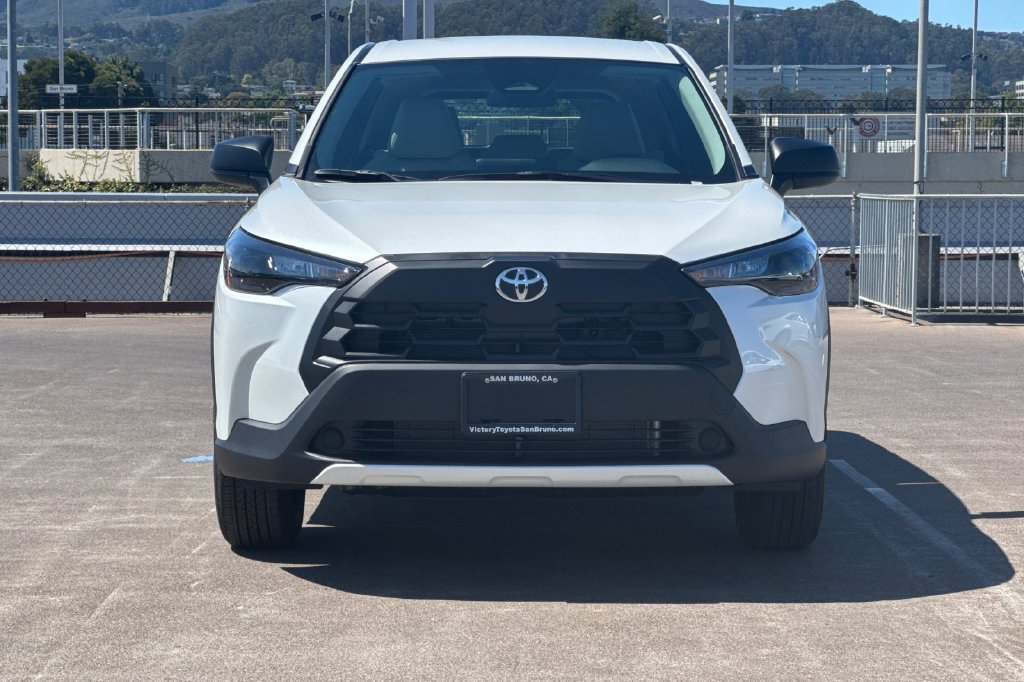 Used 2026 Beige Toyota L image 6
