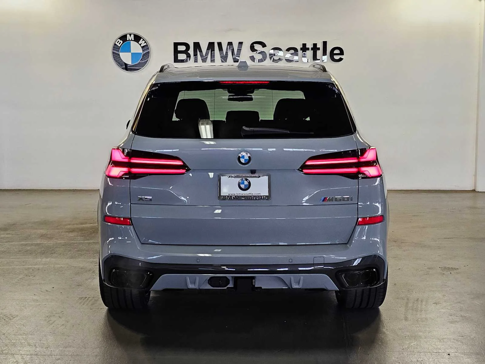 New 2026 Brooklyn Grey Metallic BMW M60i image 5
