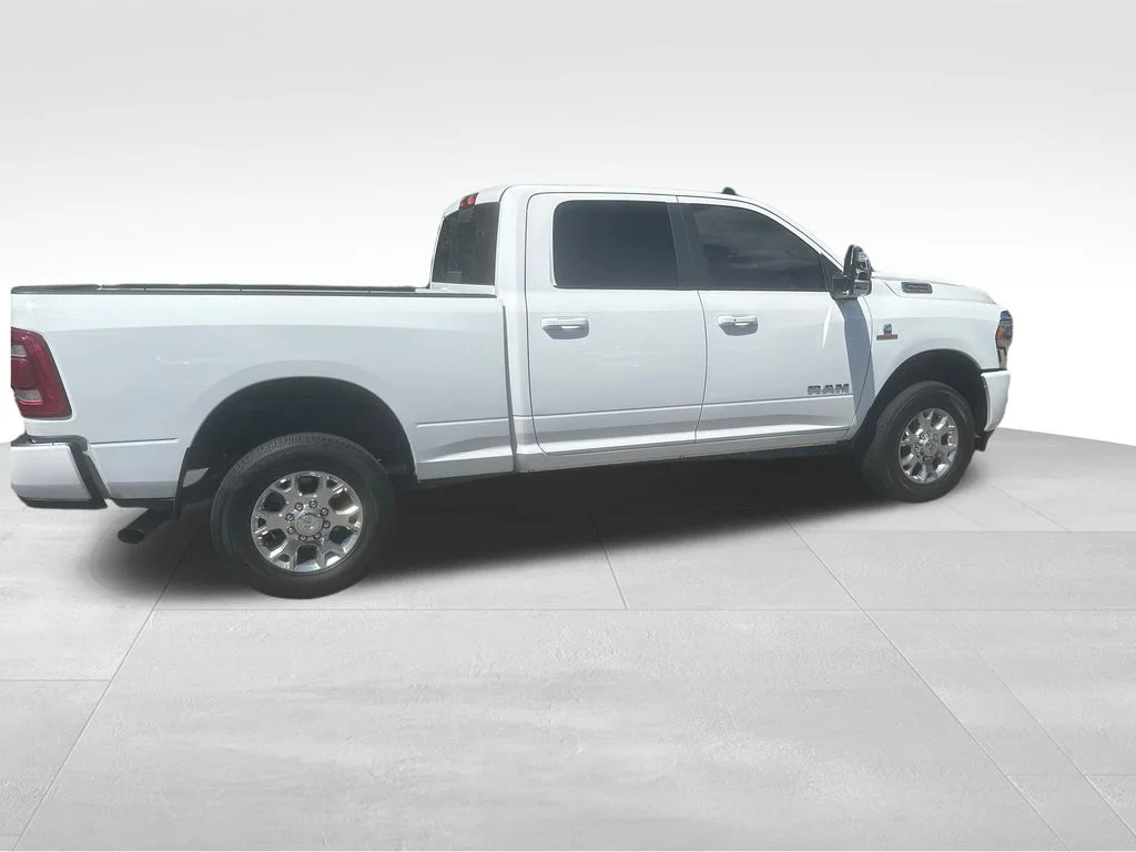 Used 2023 White Ram Laramie image 27