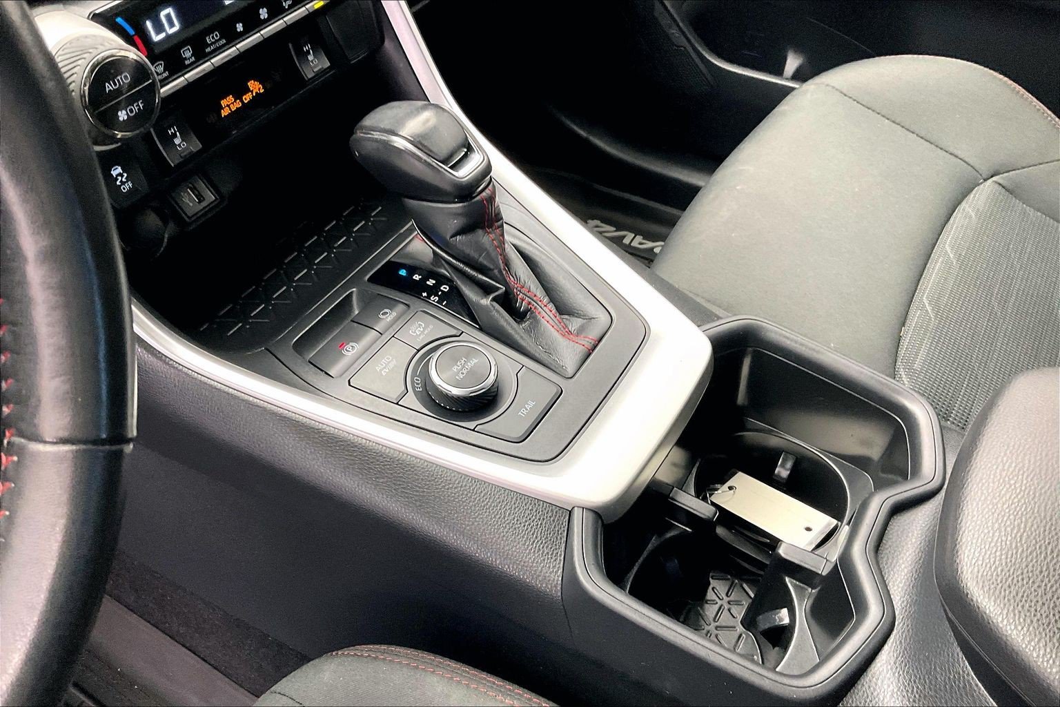 Used 2023 Ice Cap Toyota SE image 17