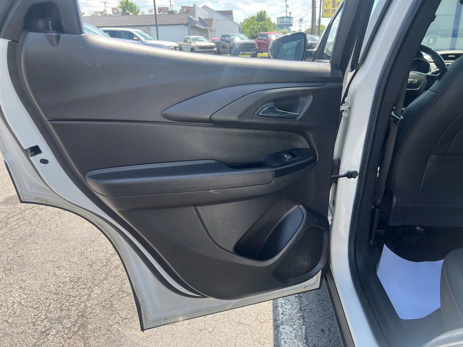 Used 2021 Iridescent Pearl Tricoat Chevrolet RS image 46