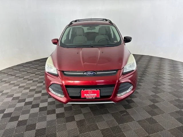 Used 2013 Red Ford SE image 2