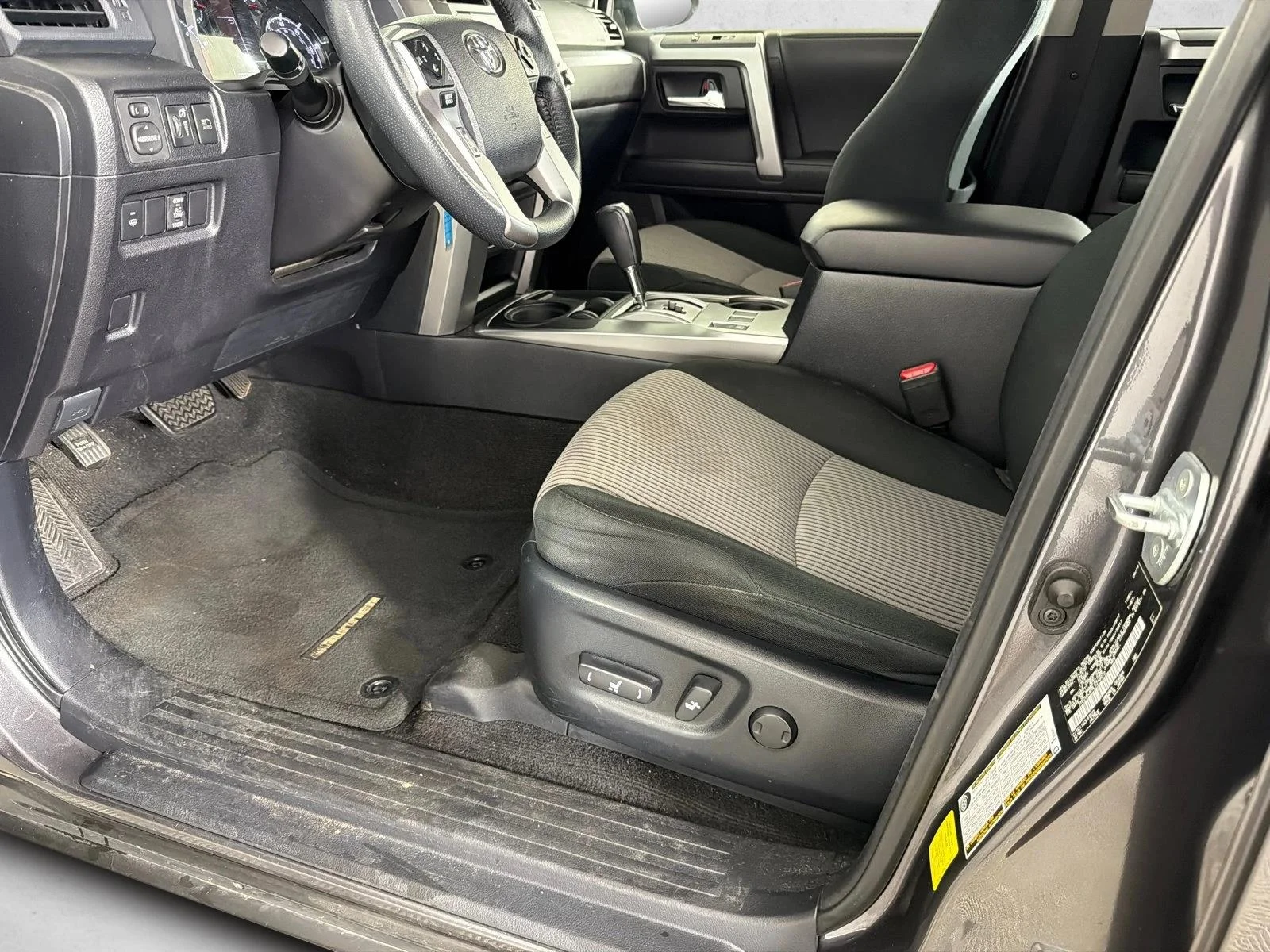 Used 2020 Silver Toyota SR5 image 10