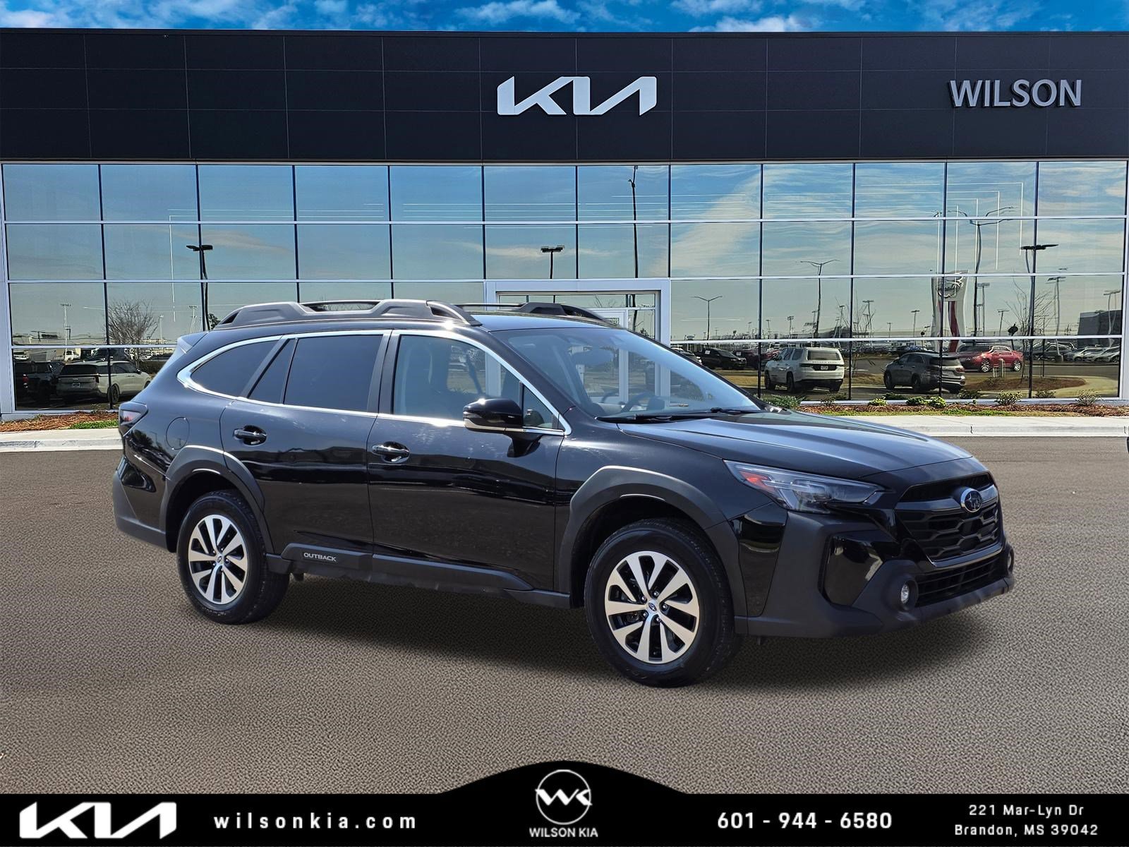 2024 Subaru Outback Premium's photo