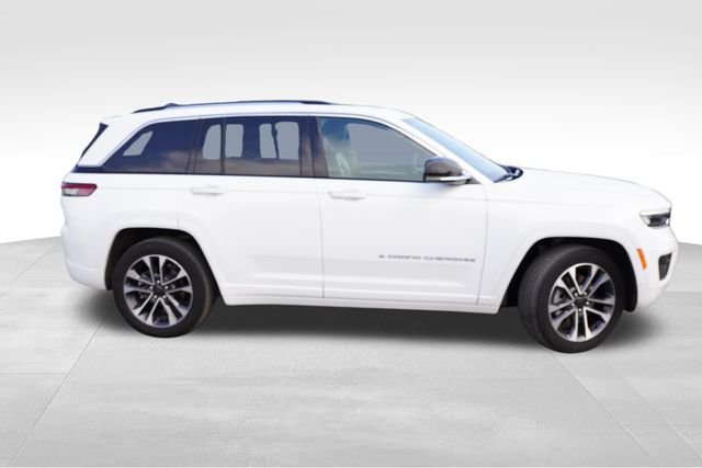 Used 2023 White Jeep Overland 4xe image 2