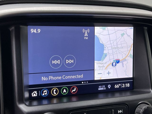 Used 2020 Marine Blue Metallic GMC 4WD SLT image 21