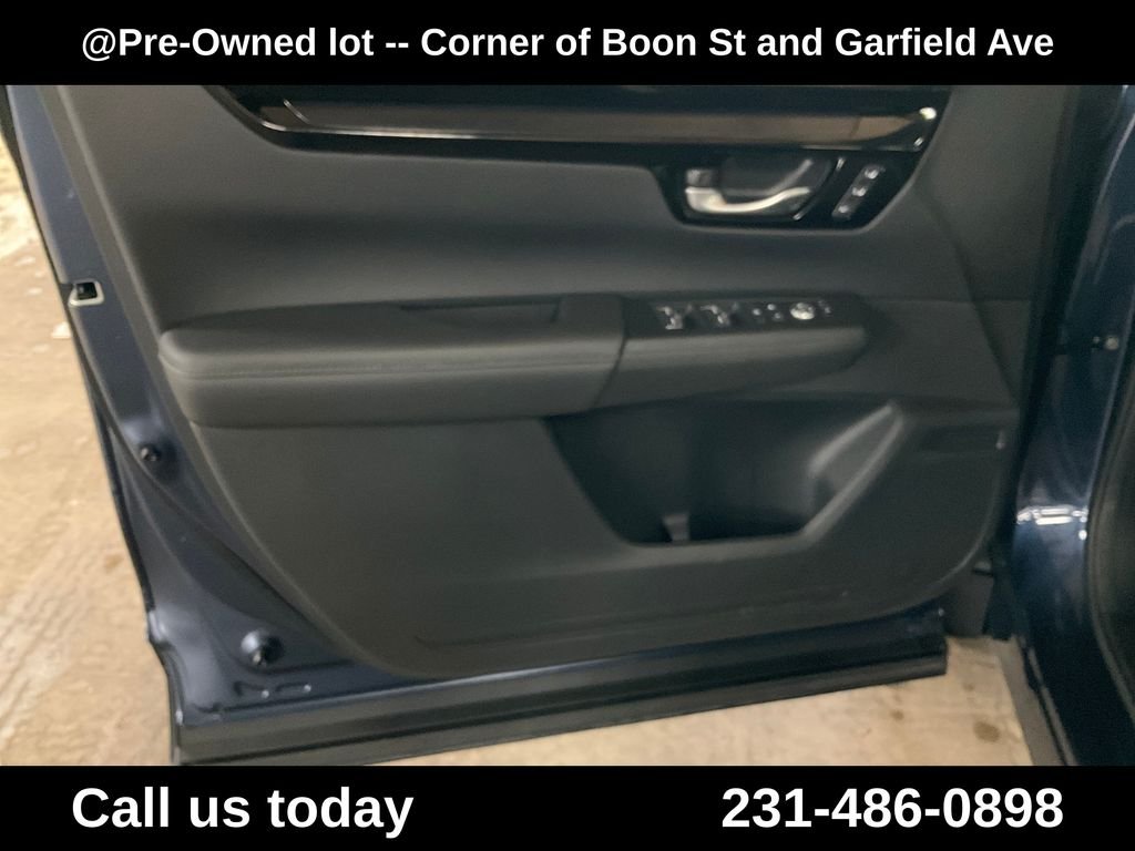 Used 2024  Honda EX-L image 14