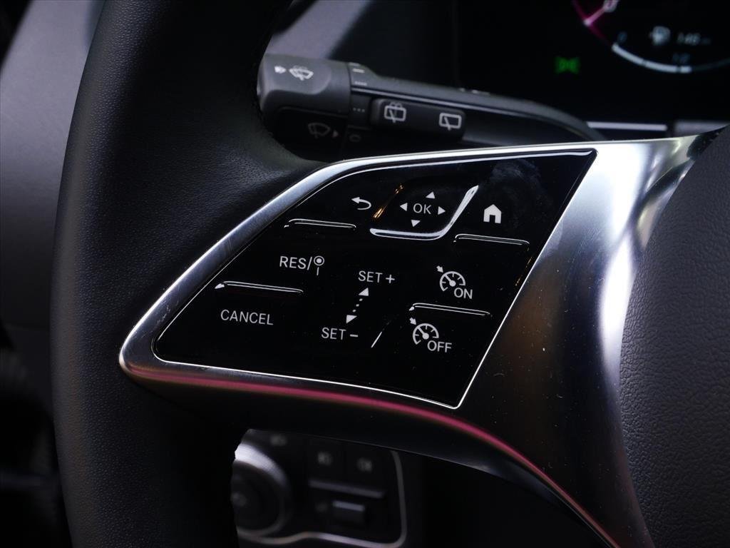 Used 2025 Night Black Mercedes-Benz GLA 250 image 18