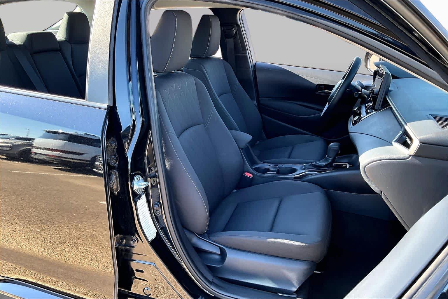 Used 2025 Midnight Black Metallic Toyota LE image 9