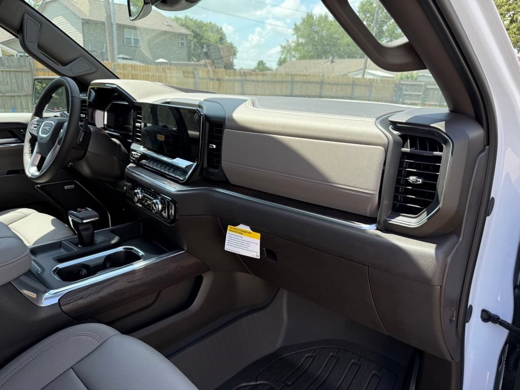 2026 GMC Sierra 1500 SLT - Photo 21
