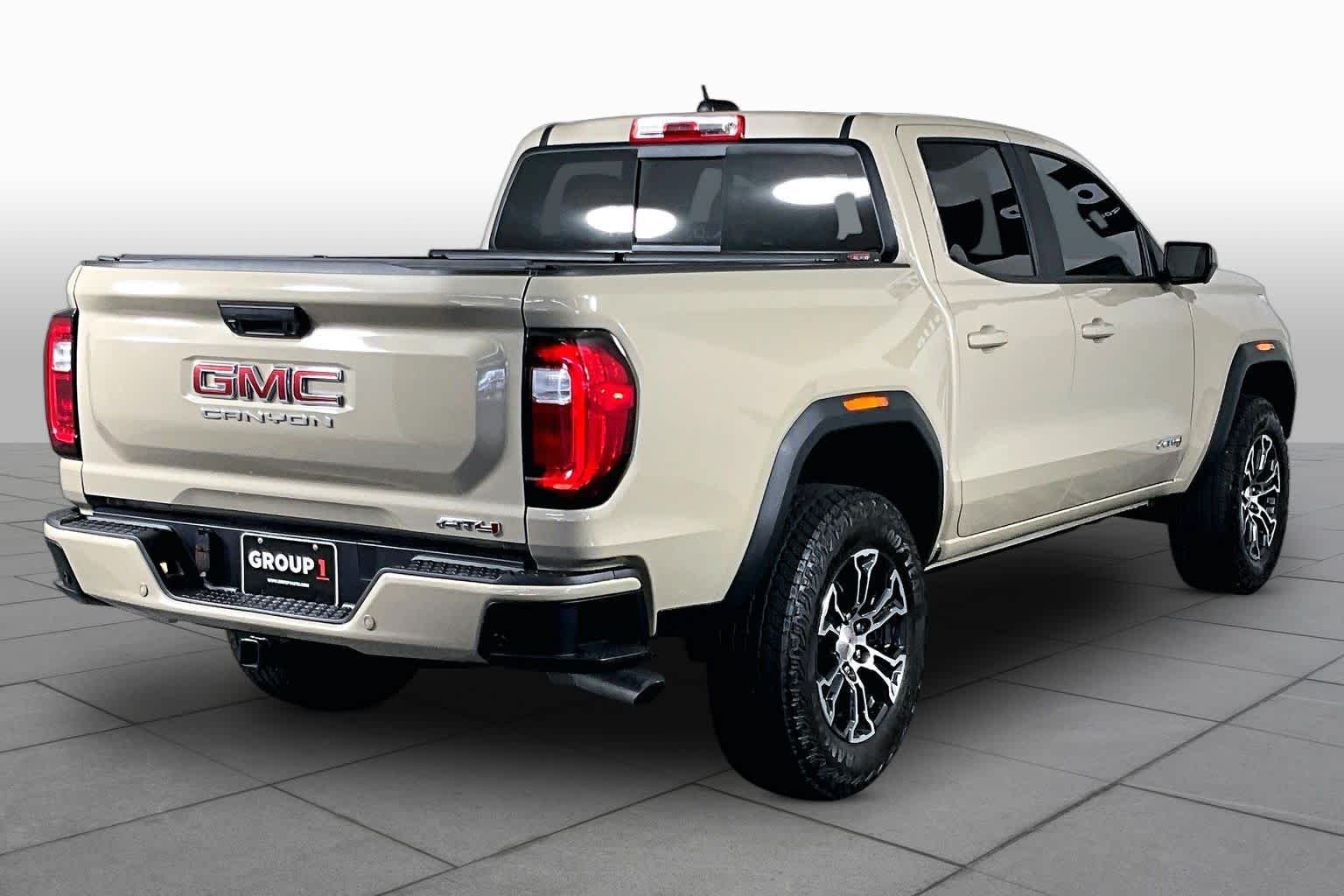 2024 GMC Canyon AT4 - Photo 11