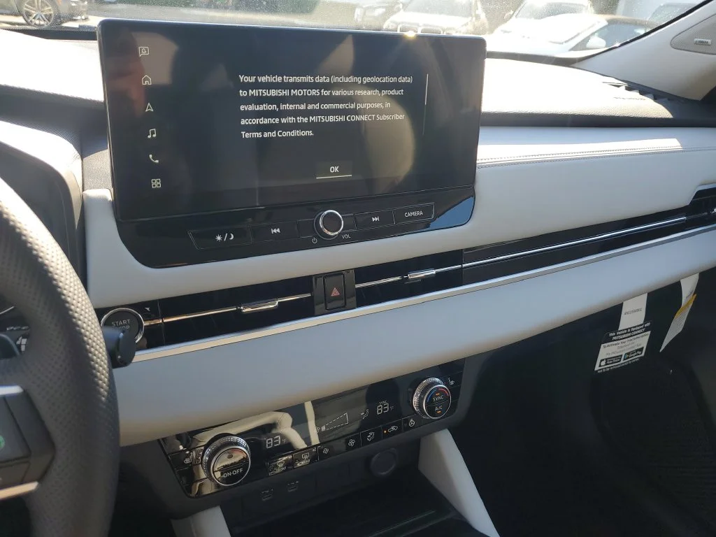 2026 Mitsubishi Outlander SE - Photo 27