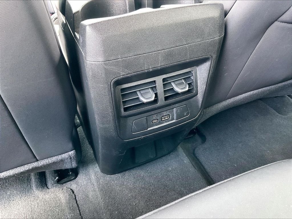 Used 2024 Summit White Chevrolet Z71 image 26