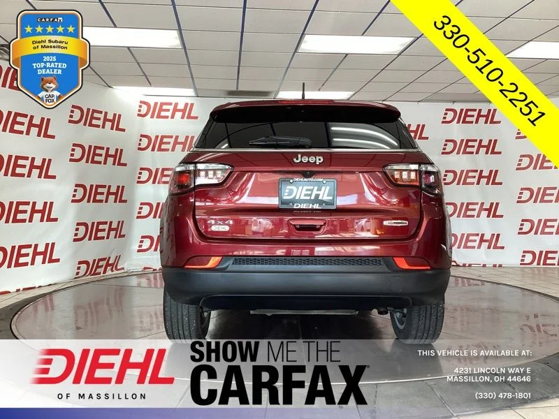 Used 2022 Red Jeep Latitude Lux image 8