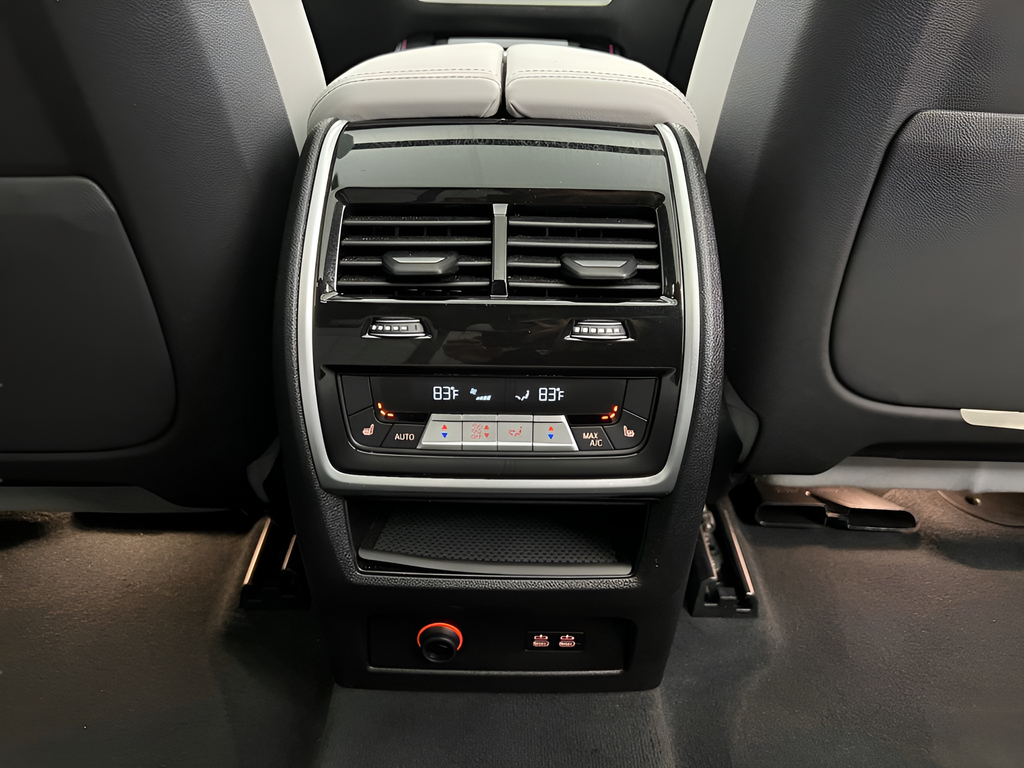 Used 2025 Carbon Black Metallic BMW xDrive40i image 19