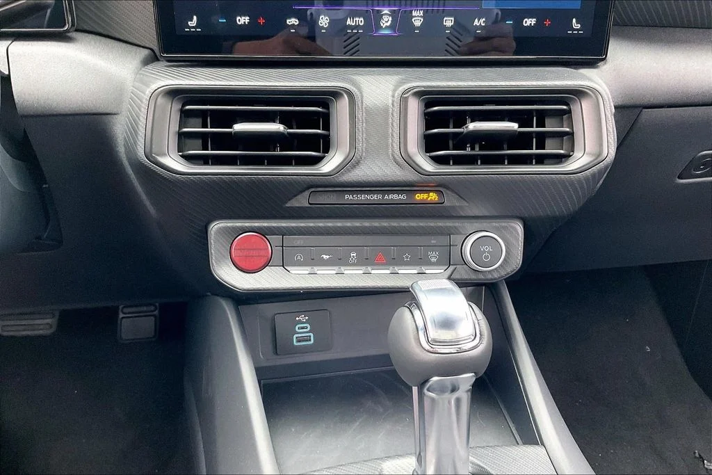 2025 Ford Mustang EcoBoost Fastback - Photo 35
