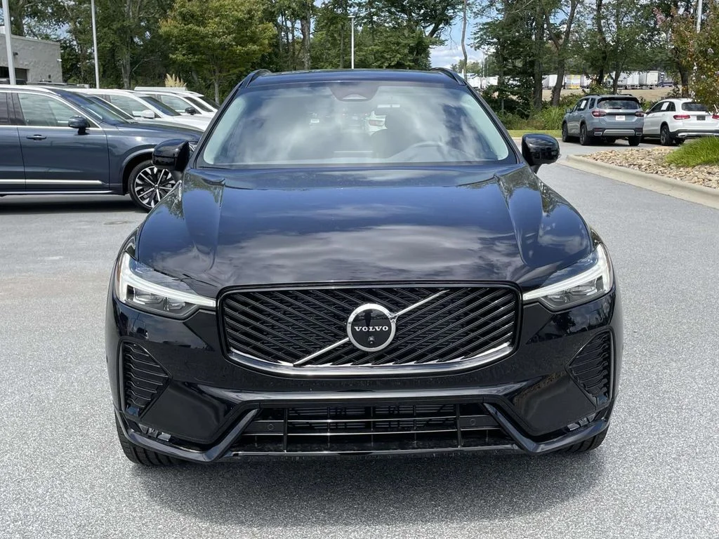 2026 Volvo XC60 Plus - Photo 19
